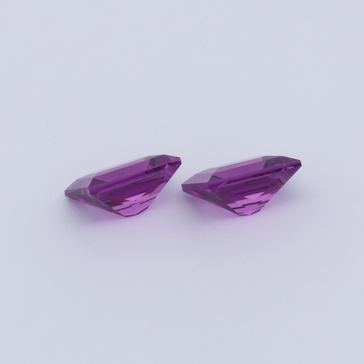 Royal Purple Garnet Paar - lila, baguette, 5x4 mm, 1.08 ct, Nr. RP94009