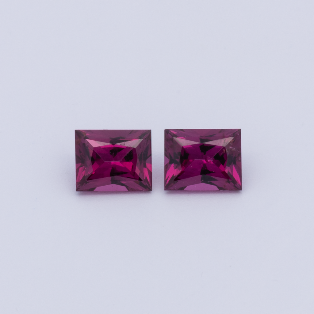 Royal Purple Garnet Paar - lila, baguette, 5x4 mm, 1.13 ct, Nr. RP94010