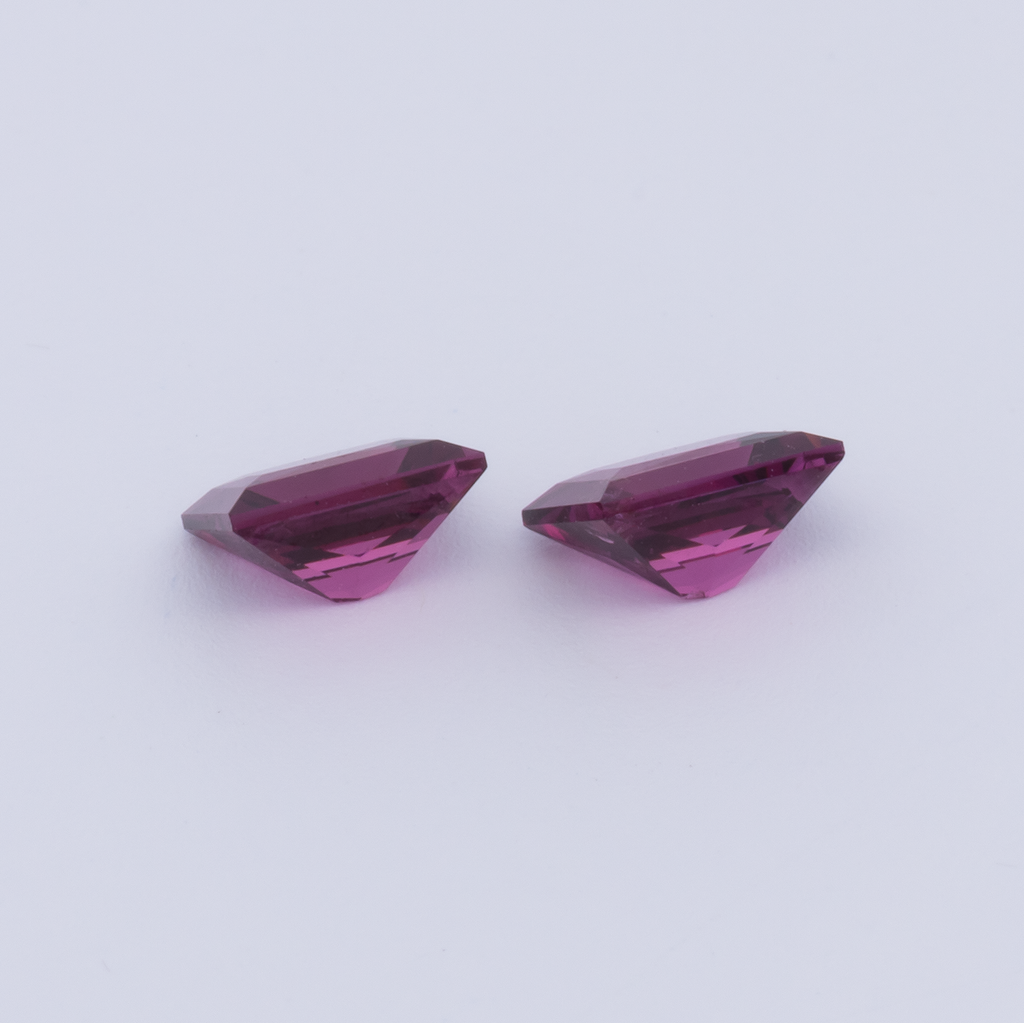 Royal Purple Garnet Paar - lila, baguette, 5x4 mm, 1.13 ct, Nr. RP94010