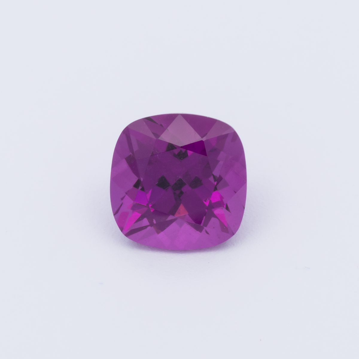 Royal Purple Garnet - purple, cushion, 5.5x5.5 mm, 1.02 ct, No. RP94020