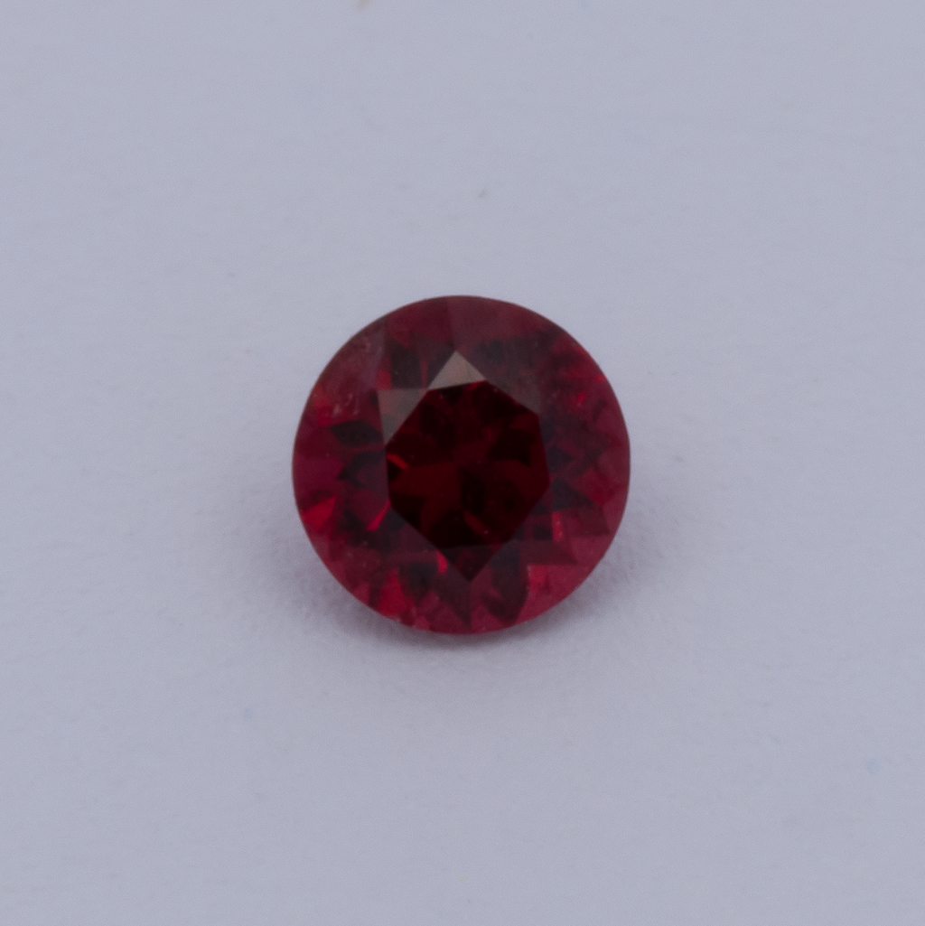 Rubin - rot, rund, 2.6x2.6 mm, 0.08 - 0.09 ct, Nr. RY10006