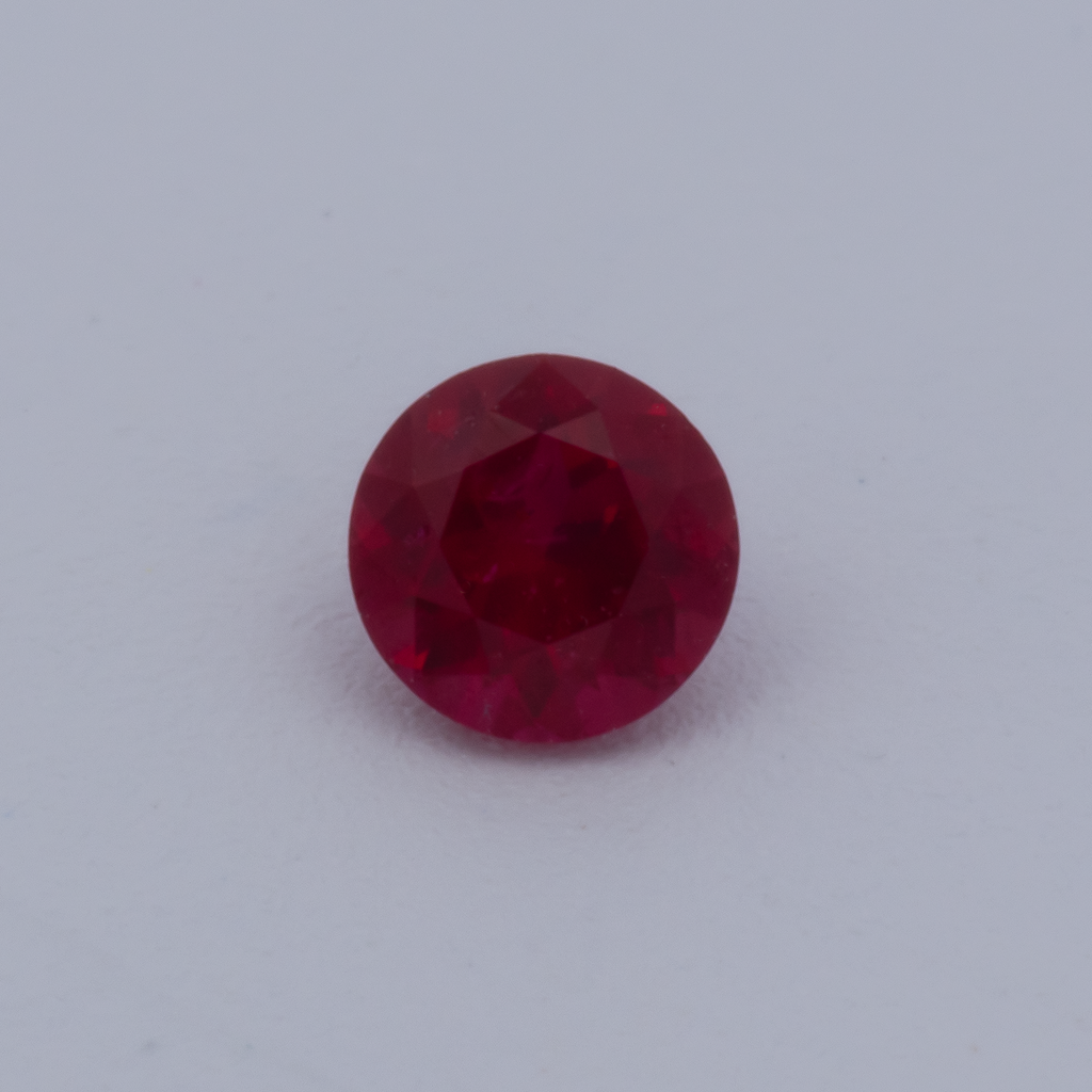 Rubin - rot, rund, 2.6x2.6 mm, 0.08 - 0.09 ct, Nr. RY10007