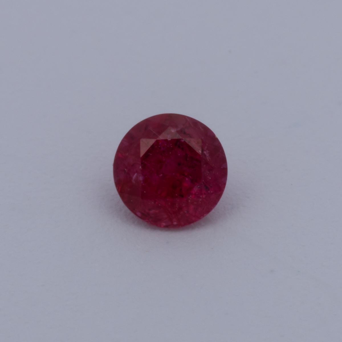 Rubin - rot, rund, 2.75x2.75 mm, 0.11 ct, Nr. RY10008