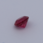 Rubin - rot, rund, 2.75x2.75 mm, 0.11 ct, Nr. RY10008