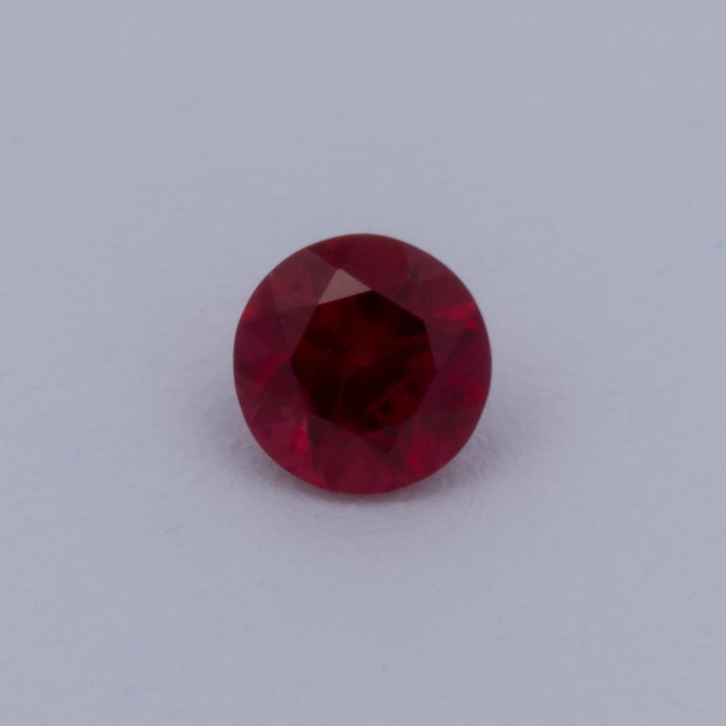 Rubin - rot, rund, 2.25x2.25 mm, 0.06 ct, Nr. RY10010