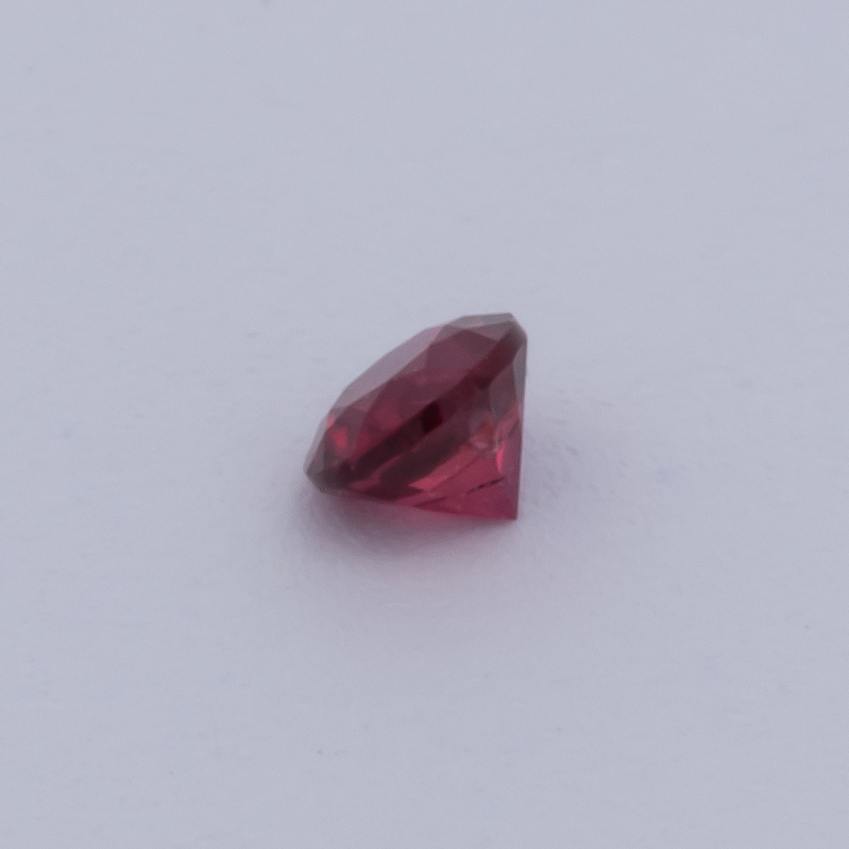 Ruby - red, round, 2x2 mm, 0.04 - 0.05 ct, No. RY10013