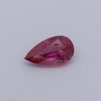 Rubin - rot, birnform, 5.5x3.1 mm, 0.27 ct, Nr. RY10031