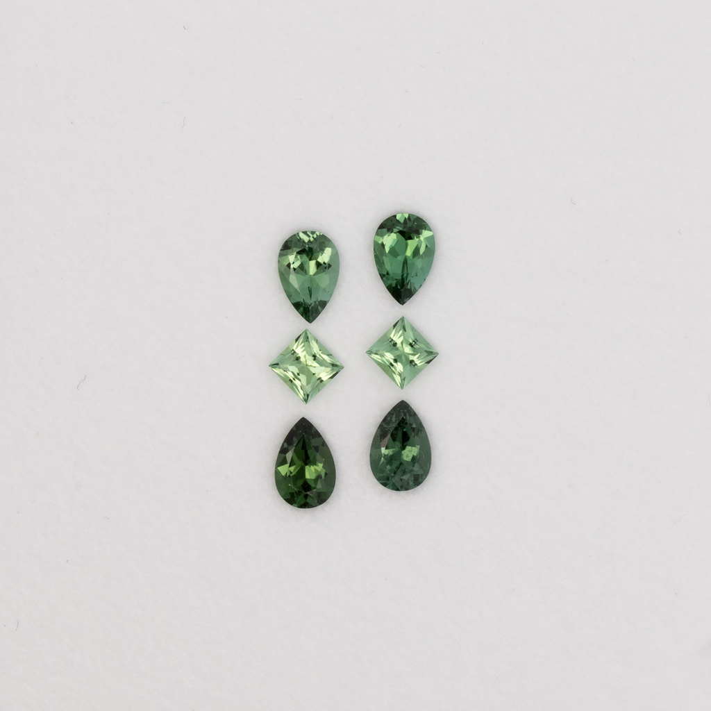 Turmalin im Set - grün, birnform & rechteck, 6.0x4.0 & 3.5x3.5 & 6.0x4.0 mm, 1.89 ct, Nr. SET99077