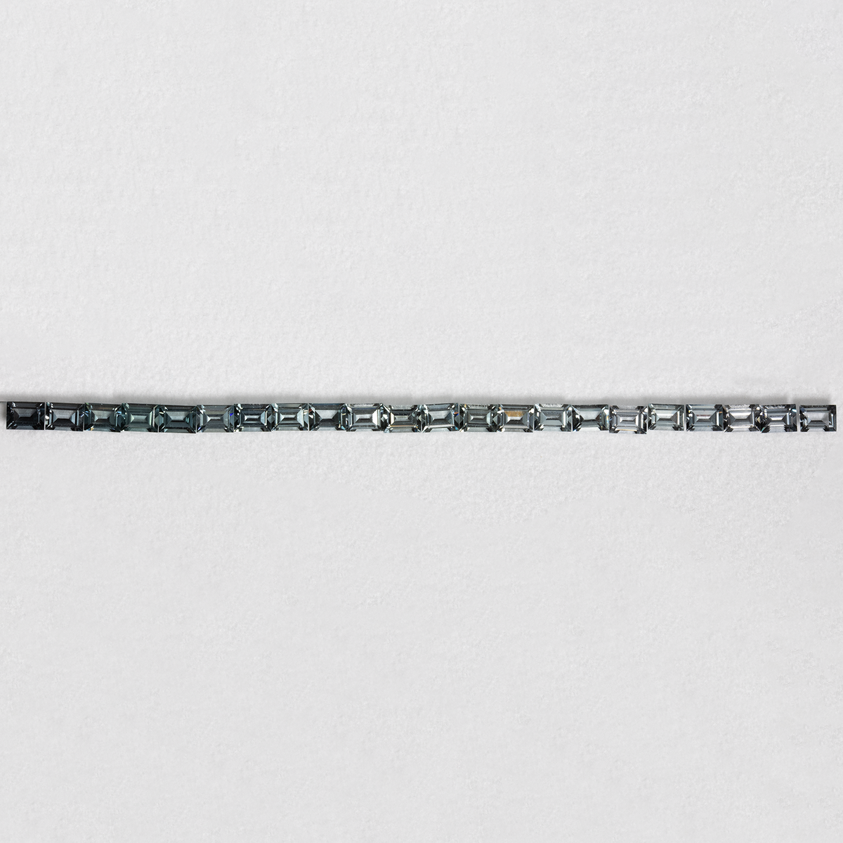 Spinel Set - gray, baguette, 4x3 mm, 4.65 ct, No. SET99107
