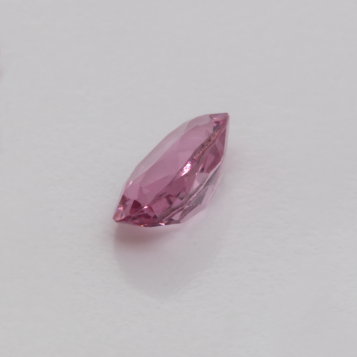 Spinell - rosa, oval, 5x3 mm, 0,25 ct, Nr. SP90024