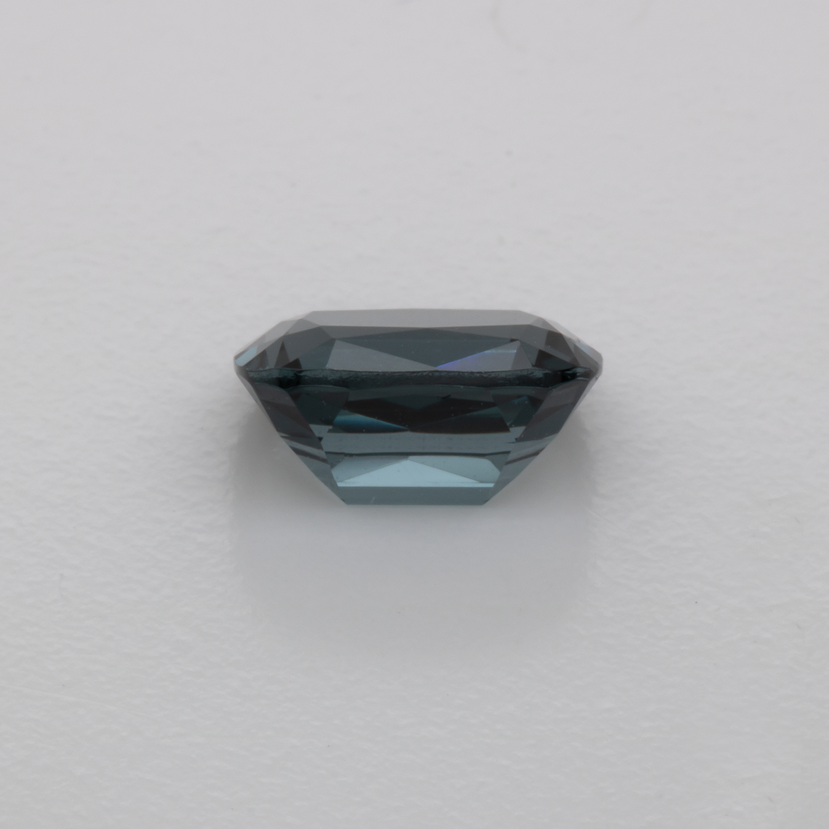 Spinel - gray, cushion, 7.1x5.5 mm, 1.22 ct, No. SP90053