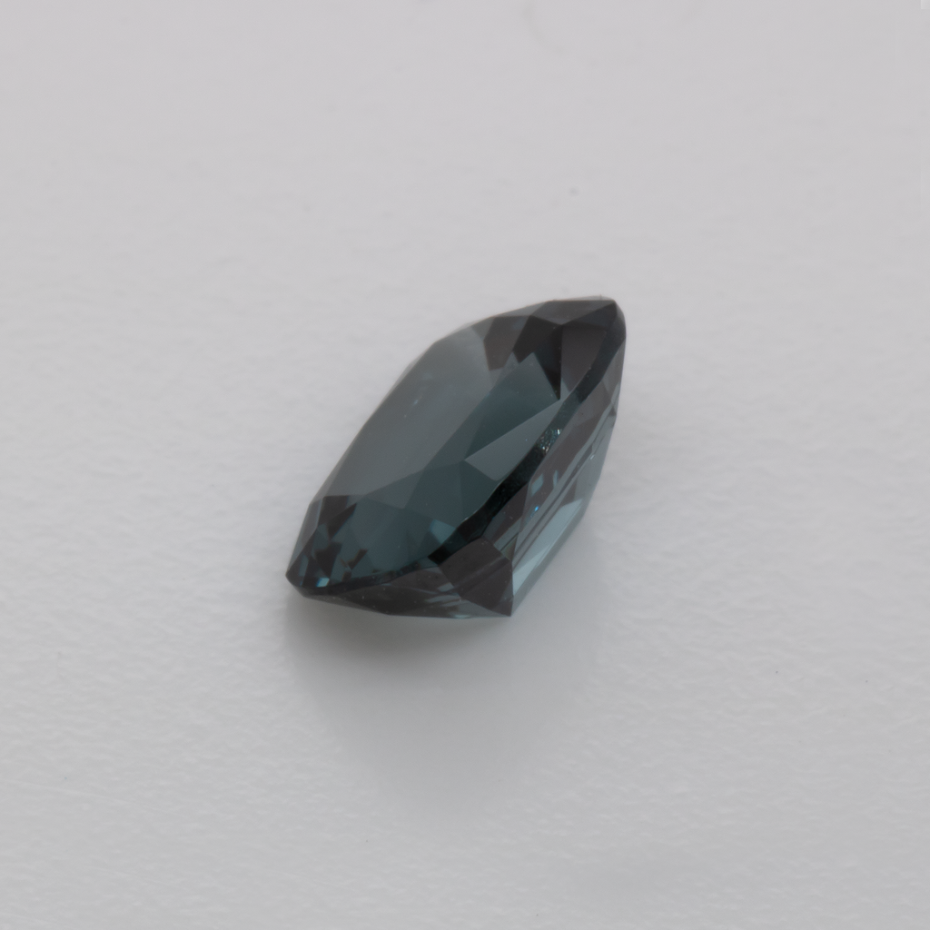 Spinel - gray, cushion, 7.1x5.5 mm, 1.22 ct, No. SP90053