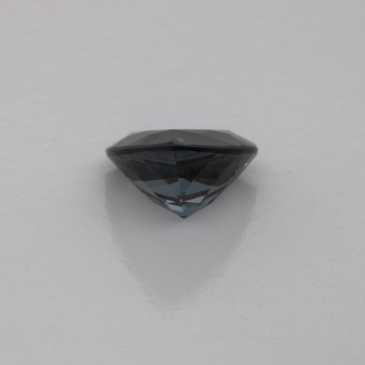 Spinell - grau, trillion, 5.1x5.1 mm, 0.47 ct, Nr. SP90057