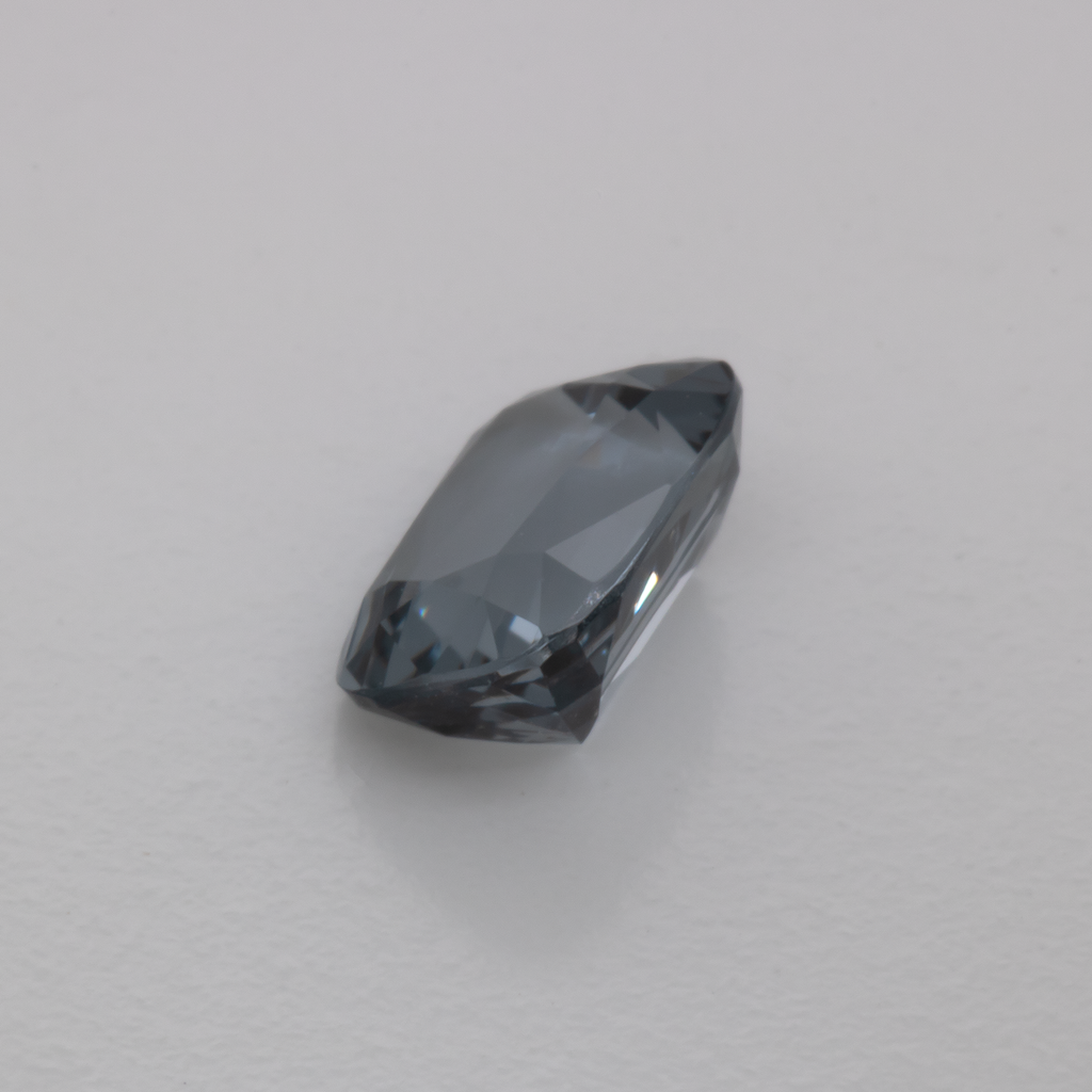 Spinel - gray, cushion, 6.6x5.1 mm, 1.00 ct, No. SP90058