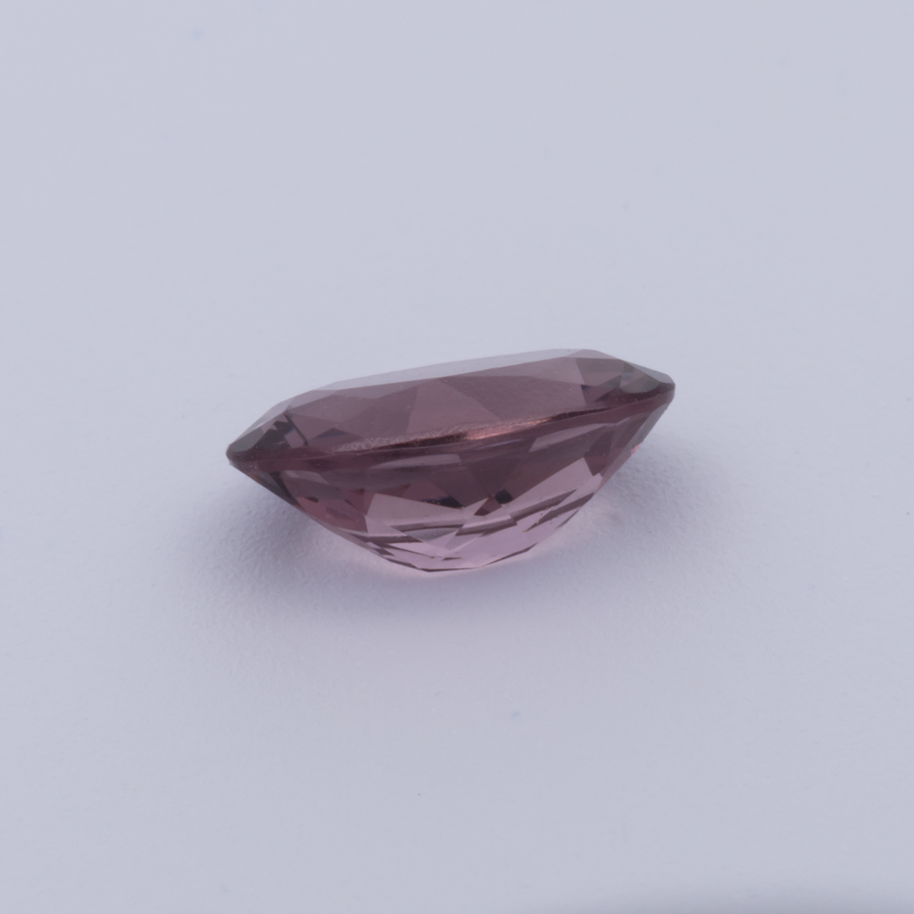 Spinel - purple, oval, 7x5 mm, 0.81 ct, No. SP90087