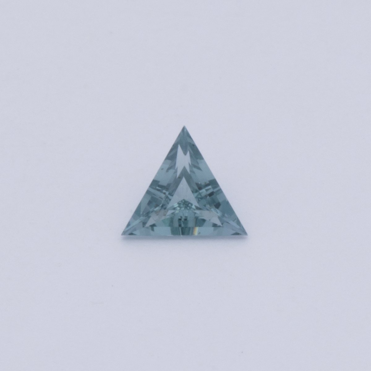 Spinel - gray & blue, trillion, 3.5x3.5 mm, 0.10 ct, No. SP90094
