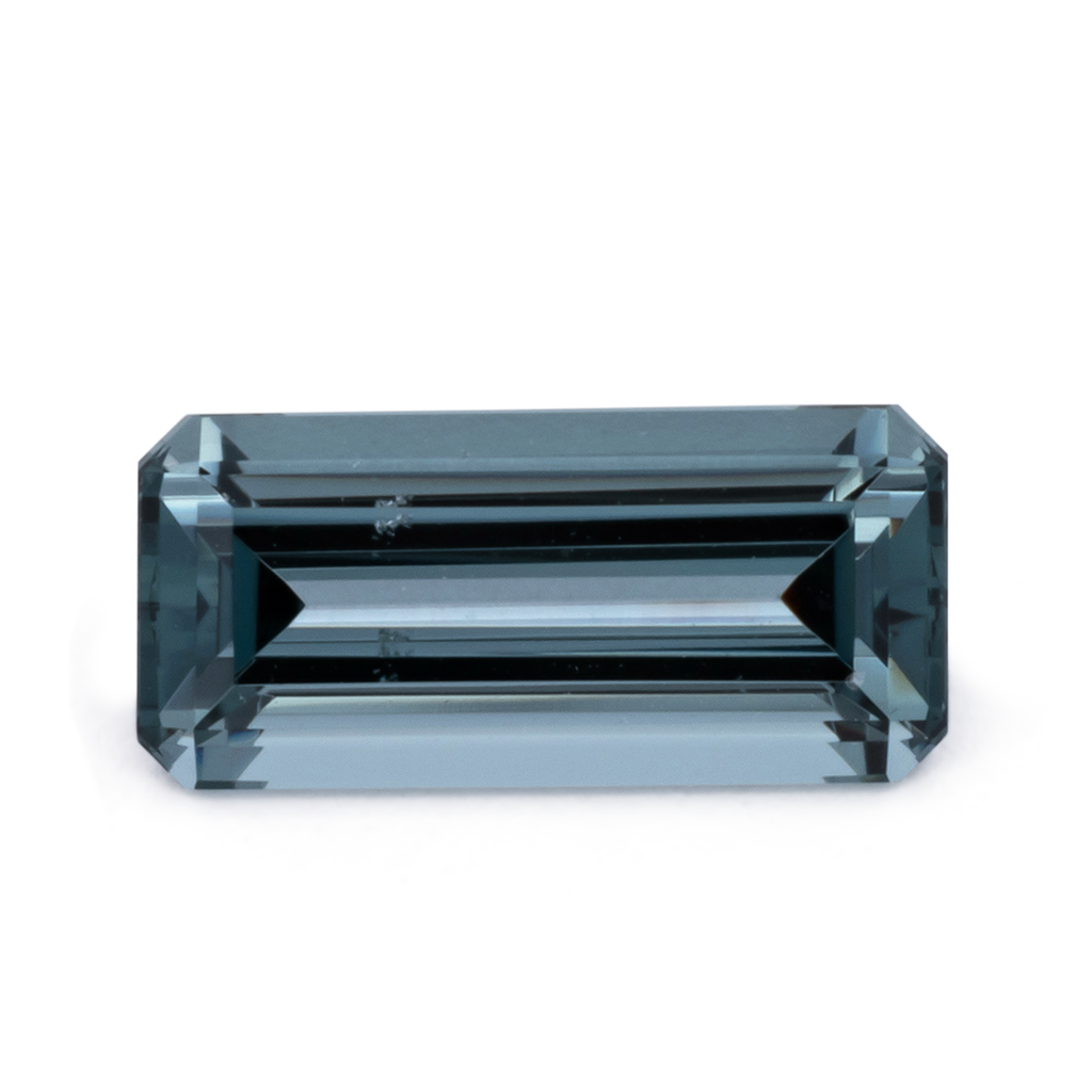 Spinel - gray, octagon, 10.1x4.7 mm, 1.60 ct, No. SP90095