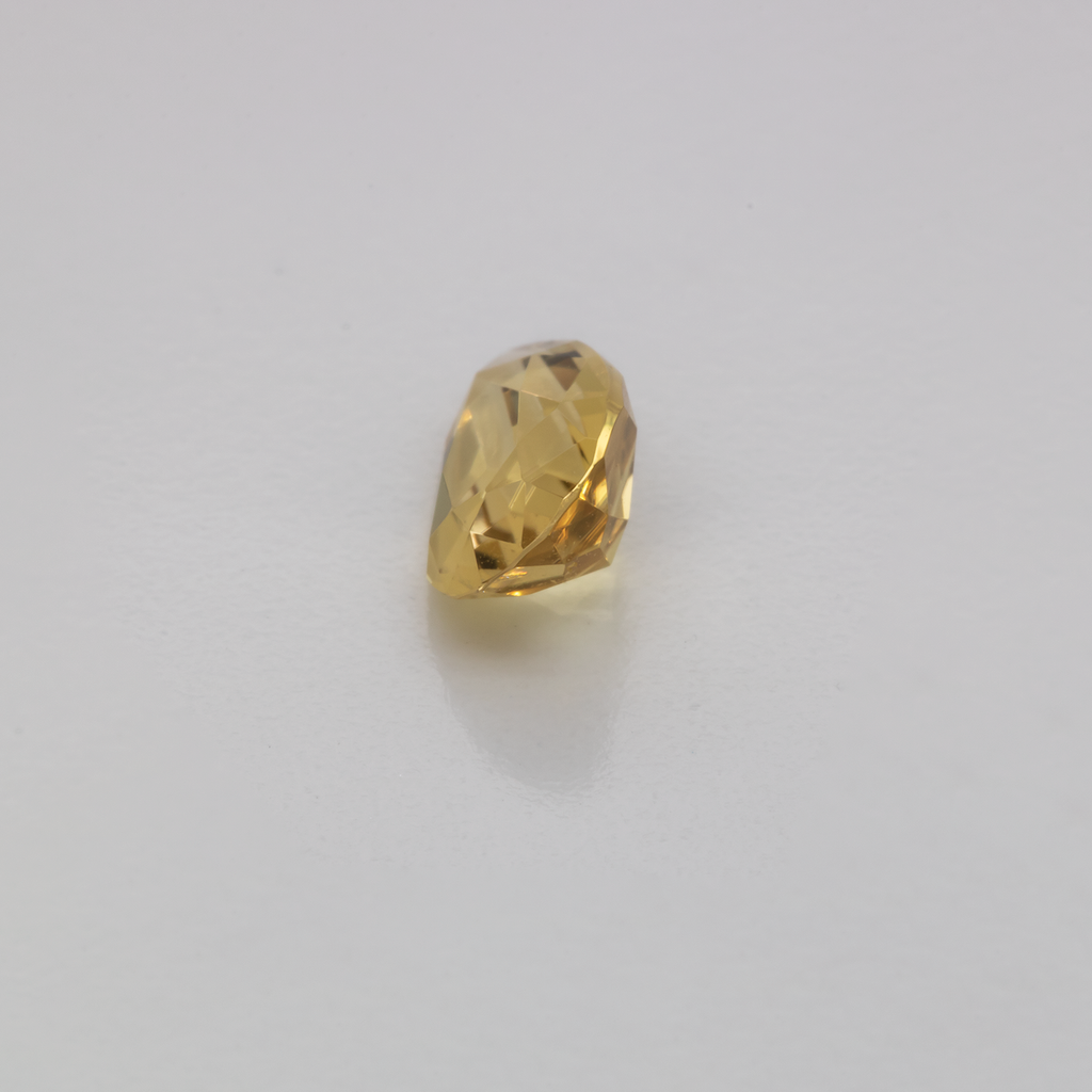 Tourmaline - yellow, pear, 8.9x5.1 mm, 0.93 ct, No. TR101322