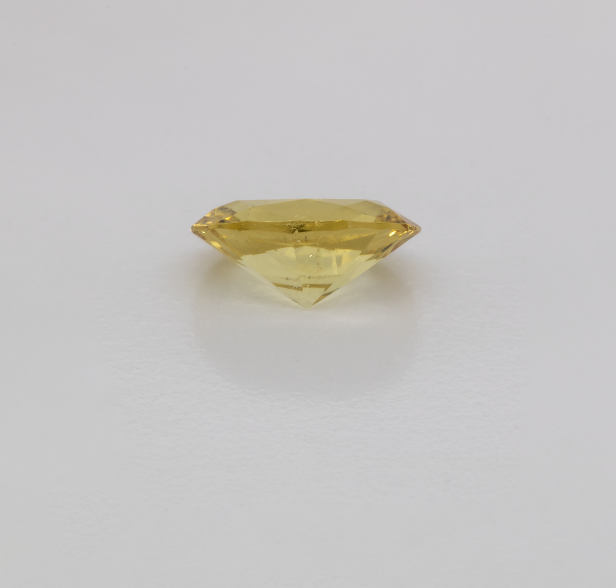 Turmalin - gelb, oval, 7.1x5 mm, 0.70 ct, Nr. TR101326