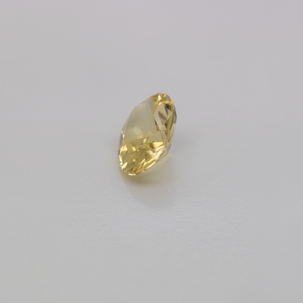 Turmalin - gelb, oval, 7.1x5 mm, 0.70 ct, Nr. TR101326