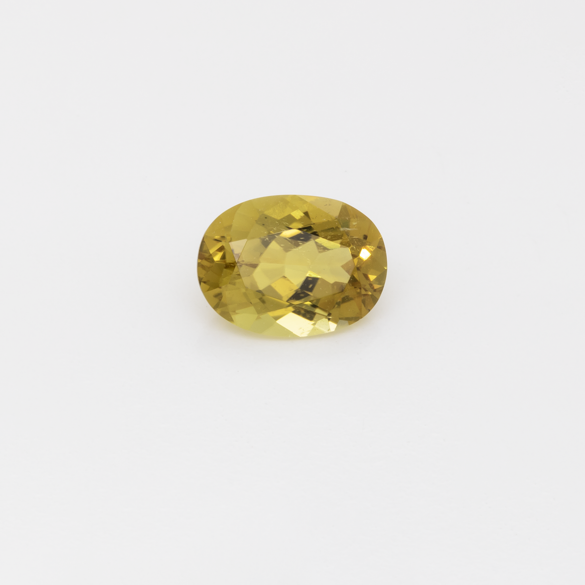 Turmalin - gelb, oval, 8x6 mm, 1.30 ct, Nr. TR101327
