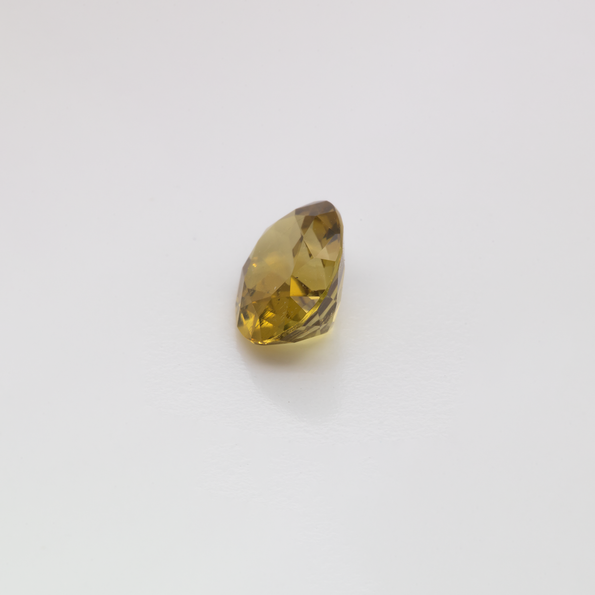 Tourmaline - yellow, oval, 8x6 mm, 1.31 ct, No. TR101328