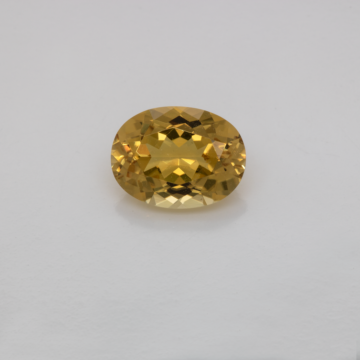 Tourmaline - yellow, oval, 8x6.1 mm, 1.31 ct, No. TR101330