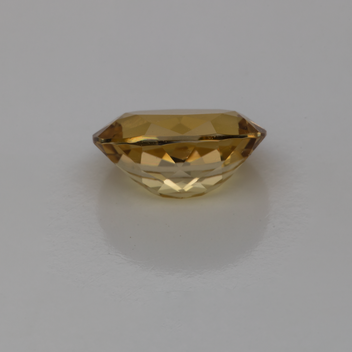 Tourmaline - yellow, oval, 8x6.1 mm, 1.31 ct, No. TR101330
