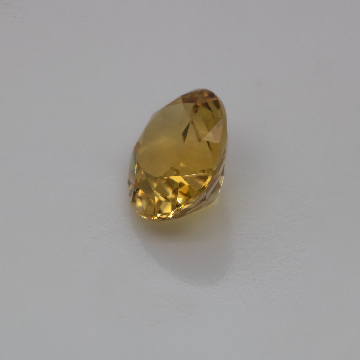 Tourmaline - yellow, oval, 8x6.1 mm, 1.31 ct, No. TR101330