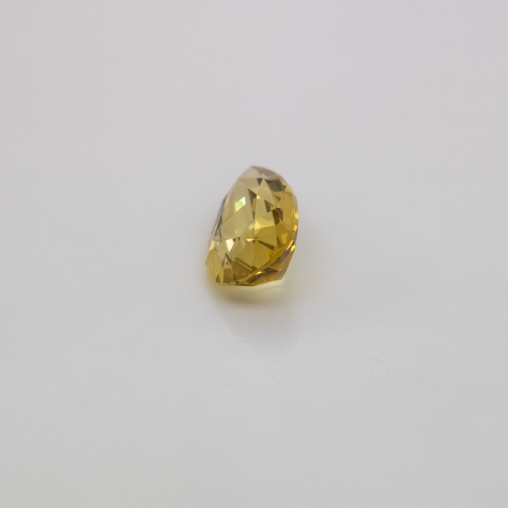 Tourmaline - yellow, pear, 10x5 mm, 1.03 ct, No. TR101332