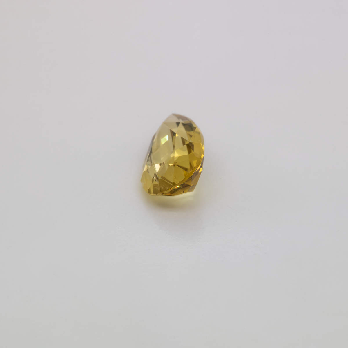 Tourmaline - yellow, pear, 10x5 mm, 1.03 ct, No. TR101332