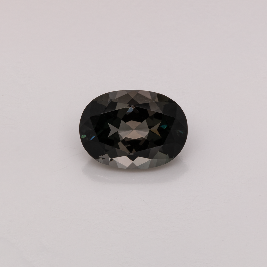 Tourmaline - gray, oval, 11x8 mm, 3.02 ct, No. TR10218