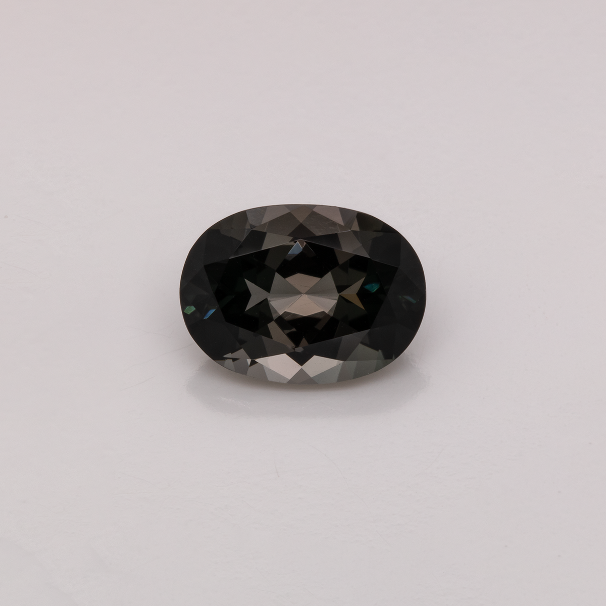 Tourmaline - gray, oval, 11x8 mm, 3.02 ct, No. TR10218