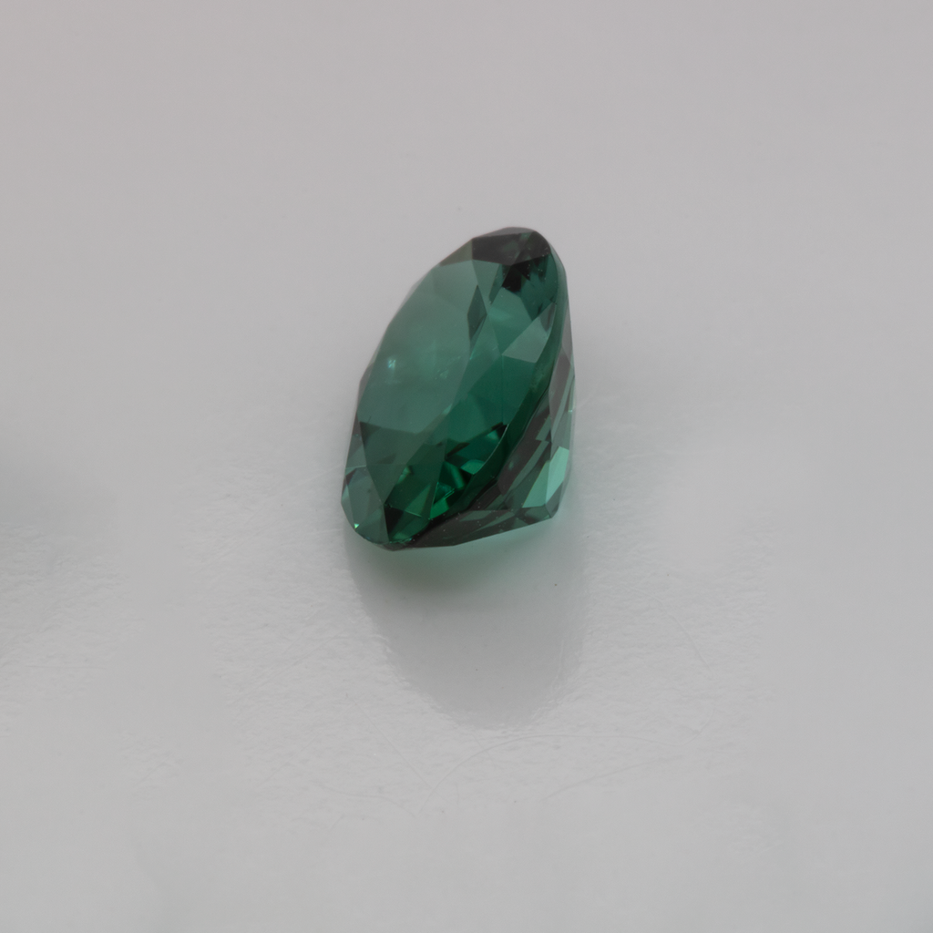 Tourmaline - green, oval, 7x5 mm, 0.70 - 0.79 ct, No. TR27002
