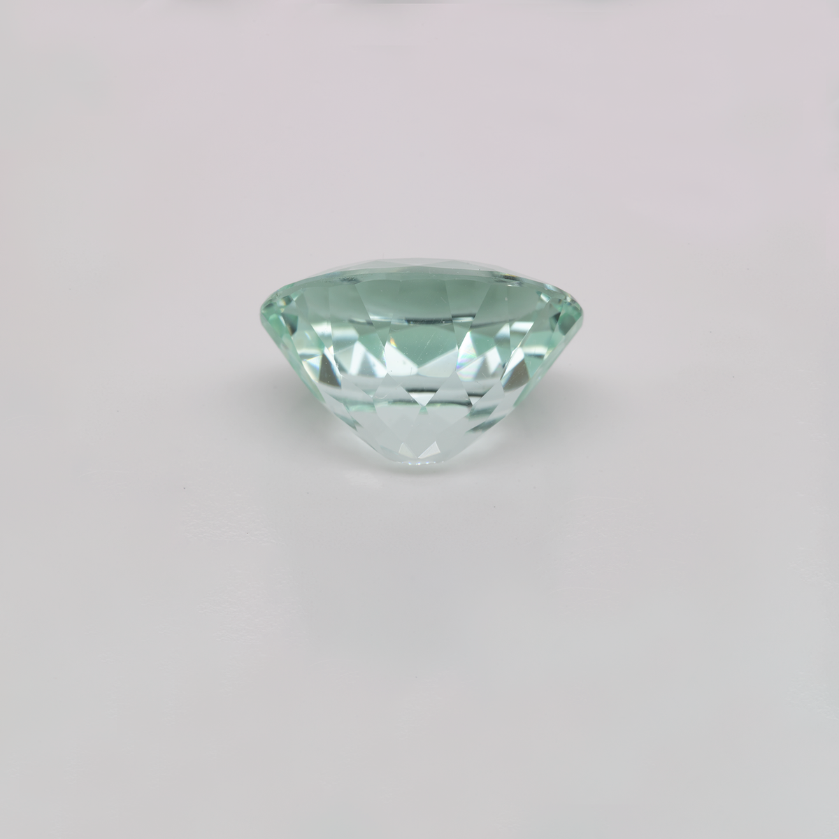 Turmalin - hell grün, oval, 16,5x14 mm, 14,02 ct, Nr. TR991018