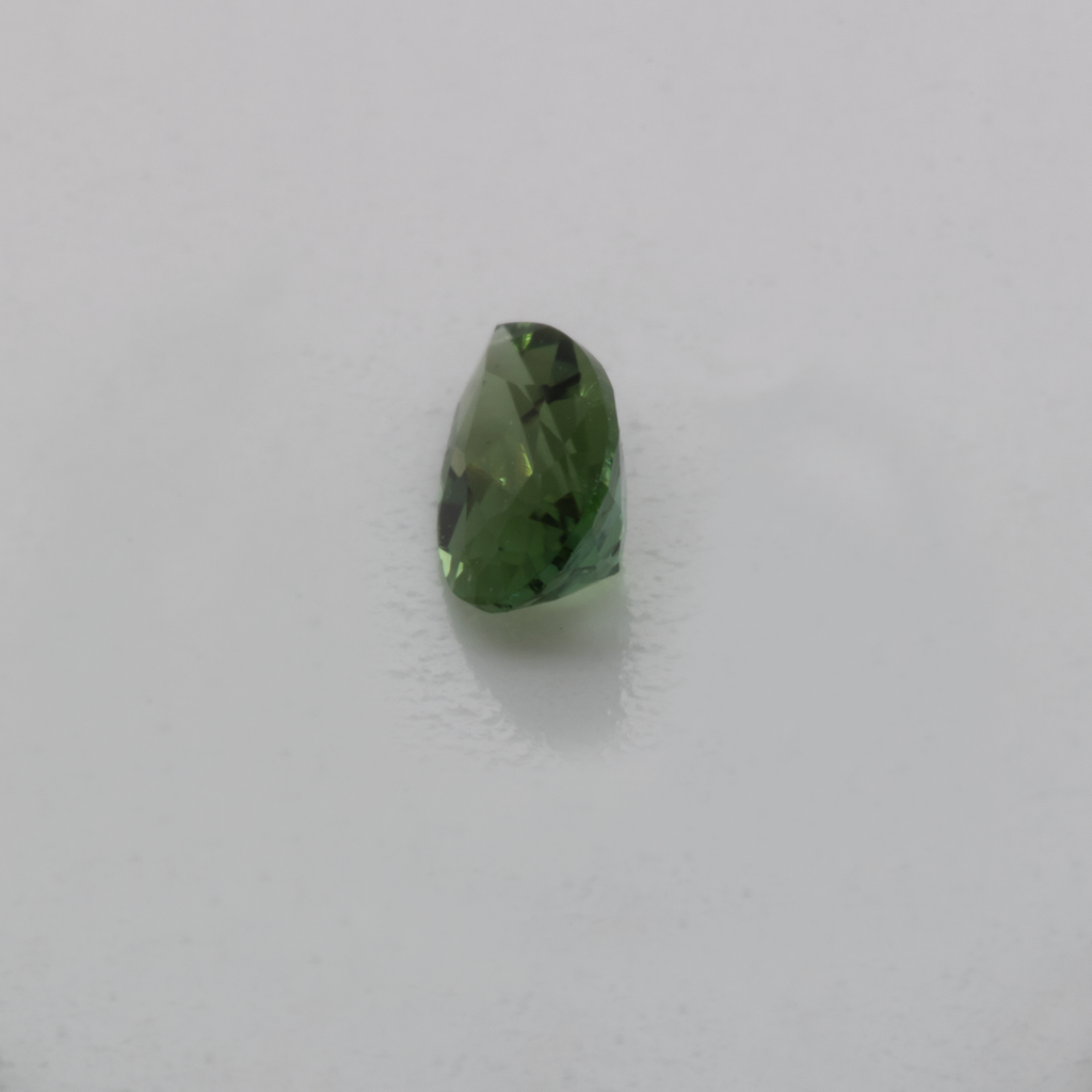 Tourmaline - green, pear, 5x3 mm, 0.18-0.20 ct, No. TR991022