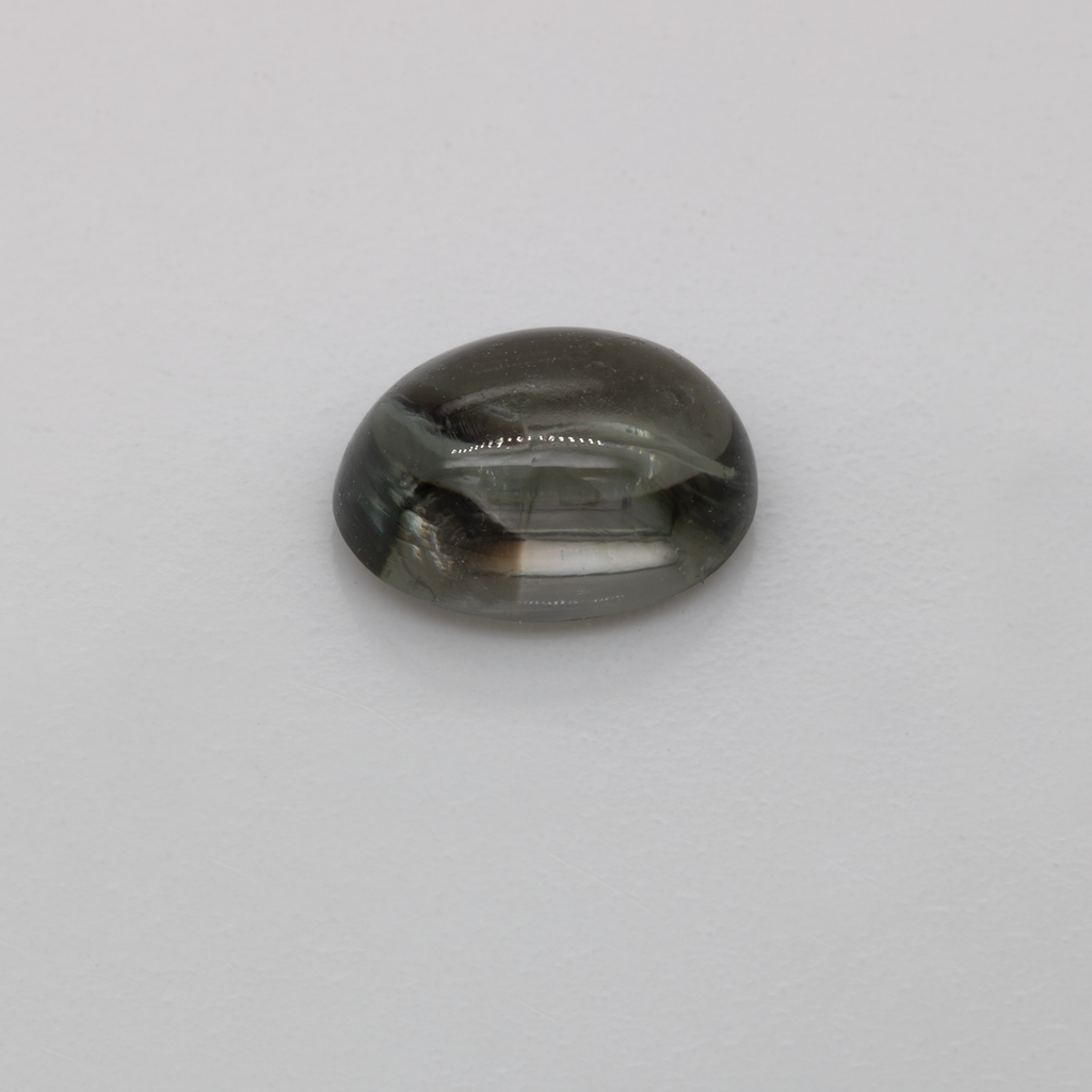 Turmalin - grau, oval, 7,9x5,8 mm, 1,48 ct, Nr. TR99102