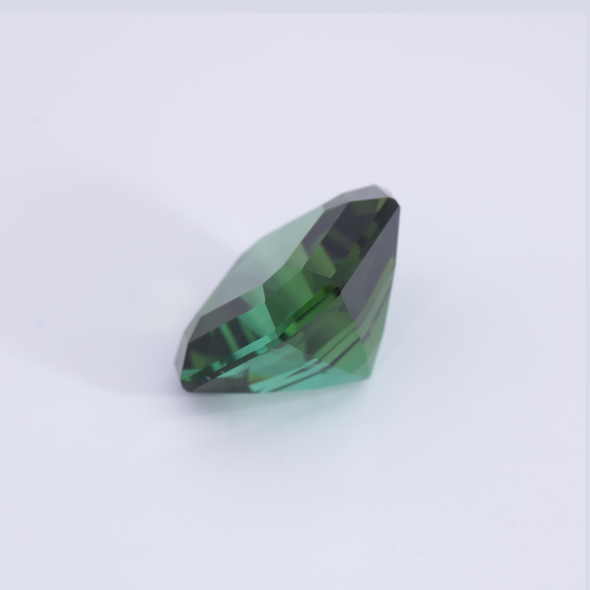 Turmalin - grün, asscher, 11x11 mm, 5.69 ct, Nr. TR991072