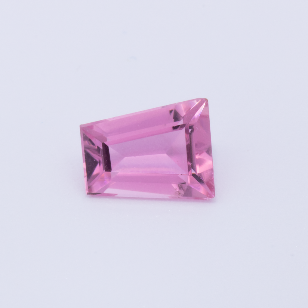 Turmalin - rosa, fancy, 5x4 mm, 0.32 ct, Nr. TR991084
