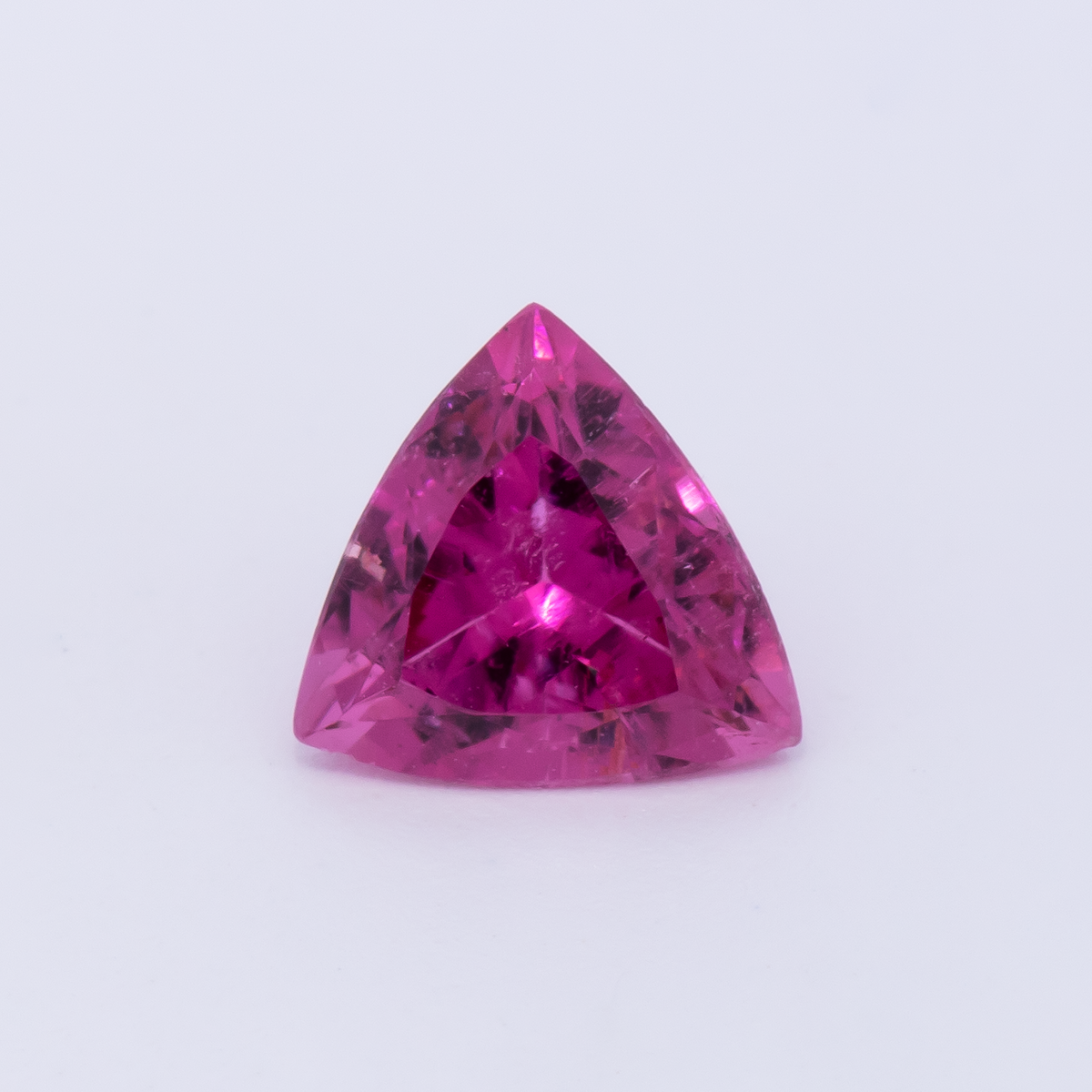 Tourmaline - light pink, trillion, 5.9x5.9 mm, 0.66 ct, No. TR991095