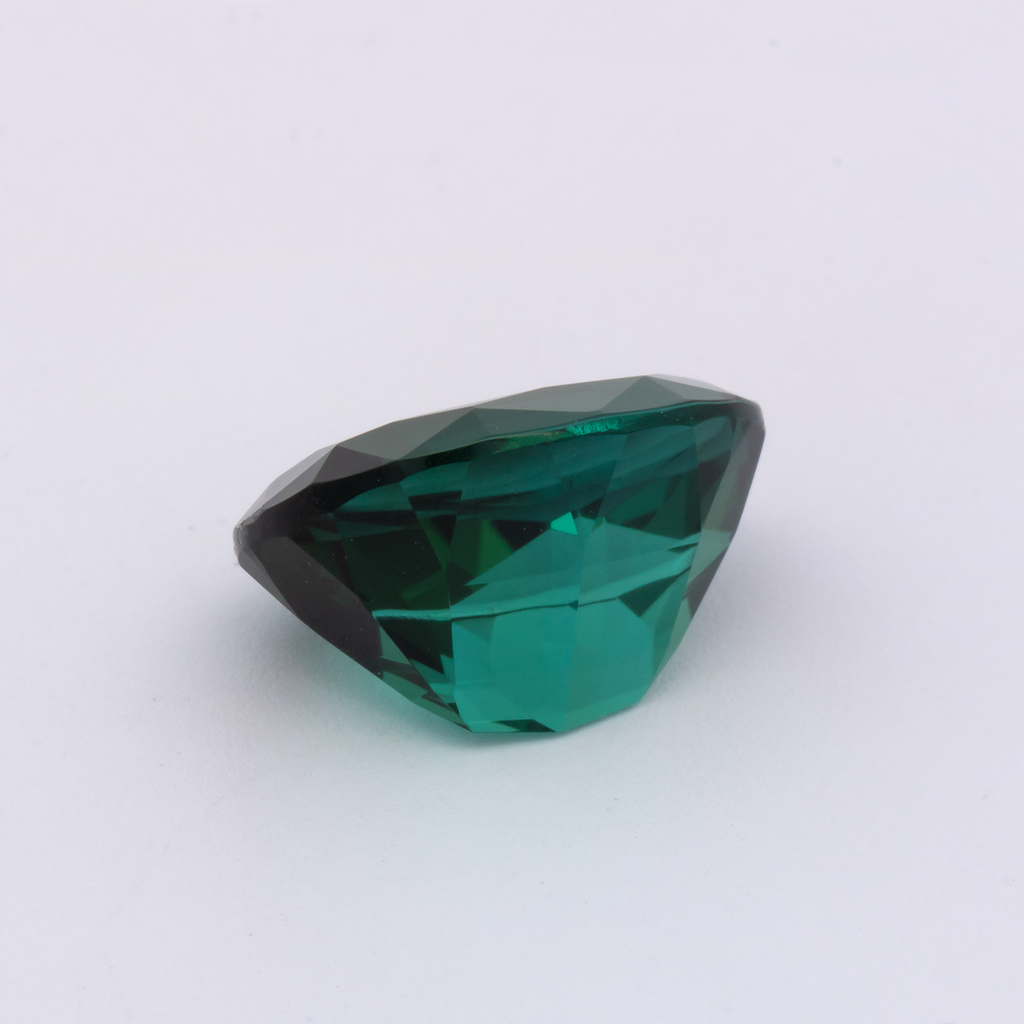 Turmalin - grün, oval, 12.9x10.6 mm, 6.72 ct, Nr. TR991107