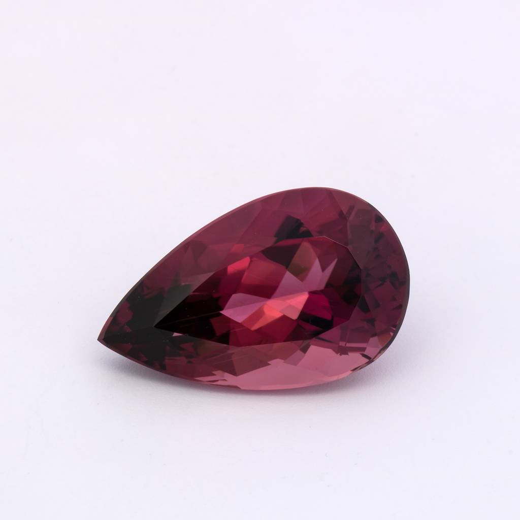 Tourmaline - red, pear, 17.9x11 mm, 8.42 ct, No. TR991109
