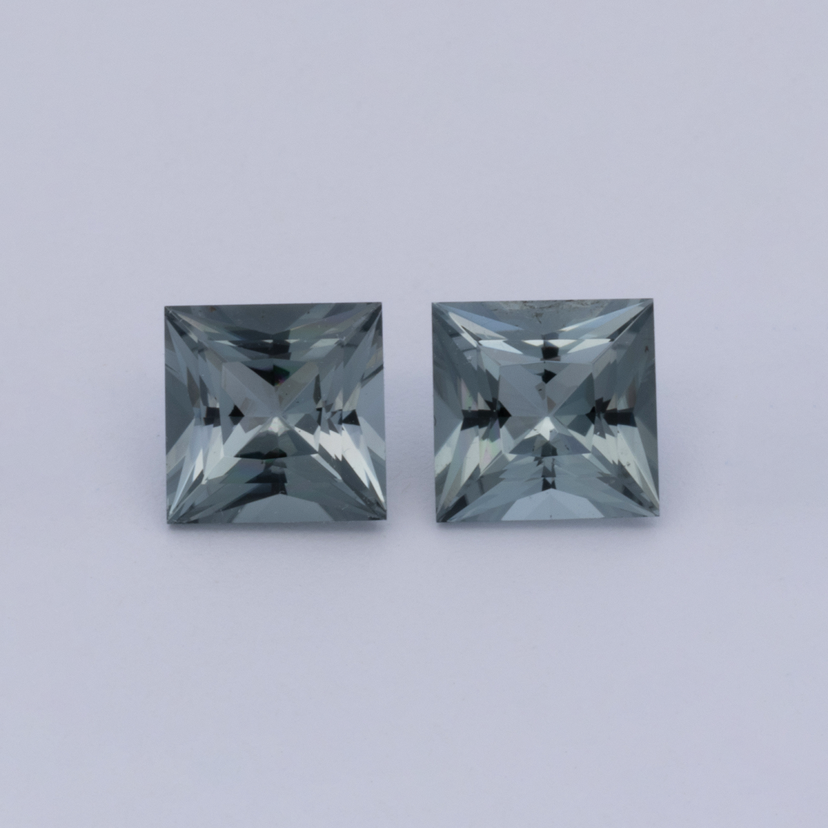Turmalin Paar - grau, rechteck, 5.5x5.5 mm, 1.58 ct, Nr. TR991133