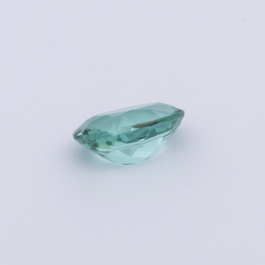 Turmalin - grün, oval, 5x3 mm, 0.20 - 0.25 ct, Nr. TR991148