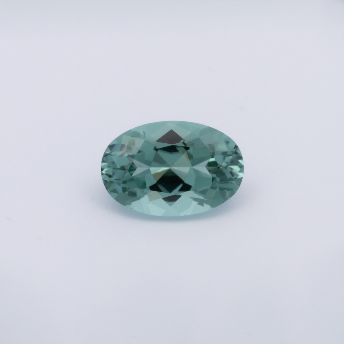 Tourmaline - green, oval, 7x5 mm, 0.80 - 0.89 ct, No. TR991150