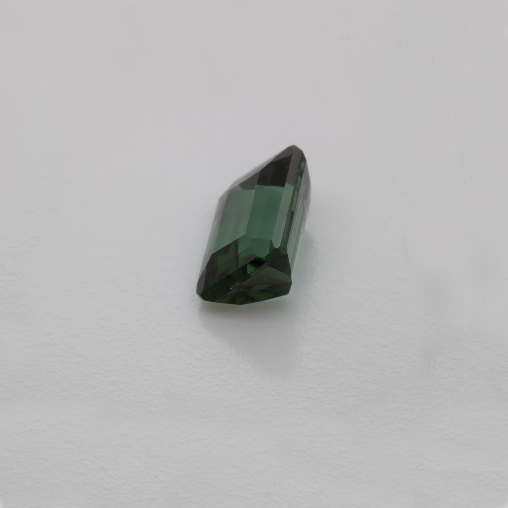 Tourmaline - green, octagon, 6.9x5 mm, 1.01-1.05 ct, No. TR99395
