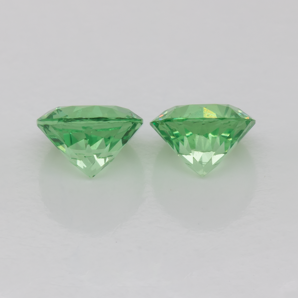 Tsavorite Pair - green, round, 3.3x3.3 mm, 0.33 ct, No. TS91015