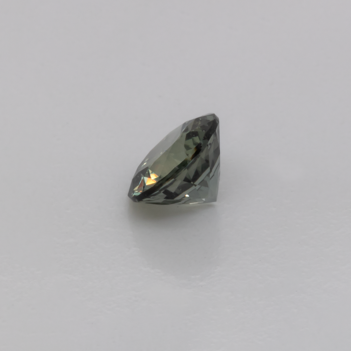 Saphir - grau, rund, 4x4 mm, 0.32 ct, Nr. XSR11219