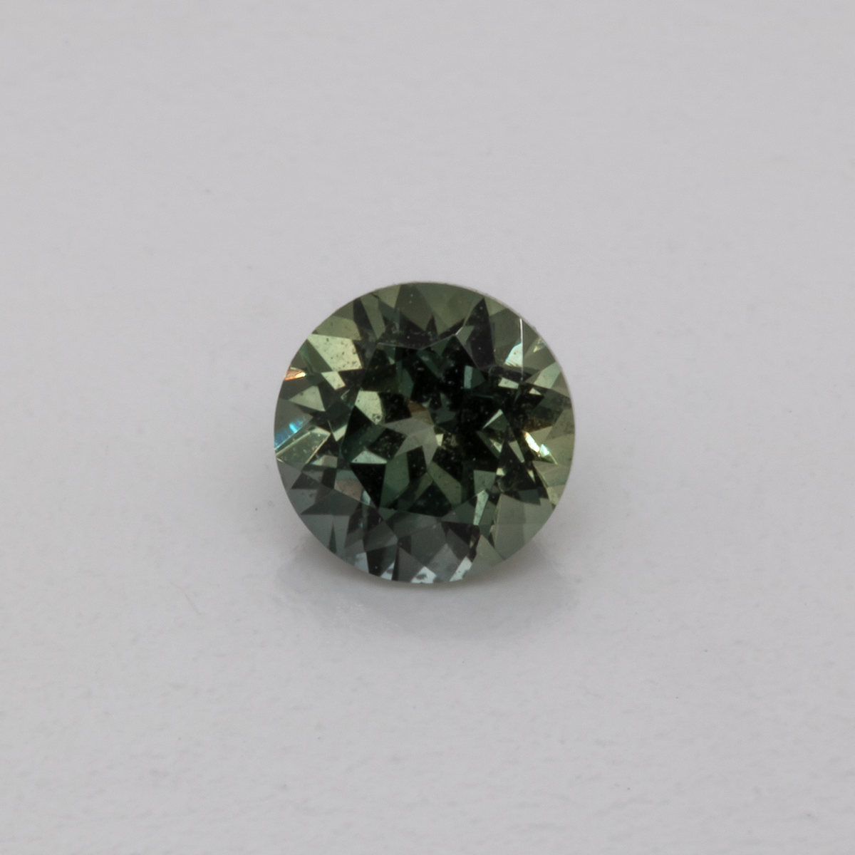 Sapphire - green, round, 4.1x4.1 mm, 0.33 ct, No. XSR11225
