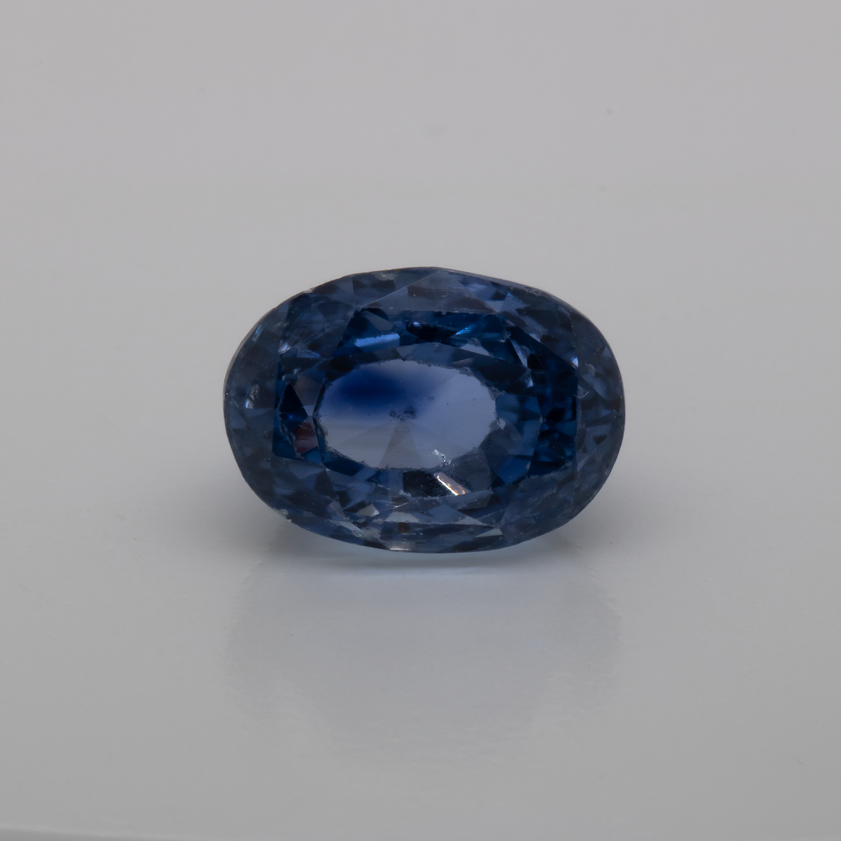 Saphir - blau, antik, 11x9 mm, 4.49 ct, Nr. XSR11246
